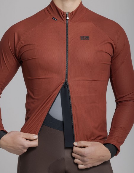EON JACKET