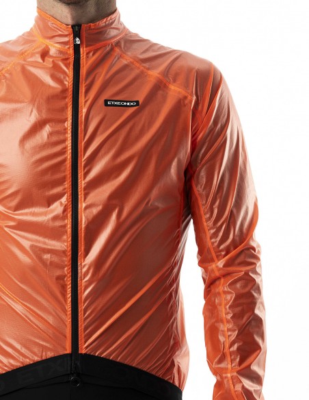 JACKE BUSTI